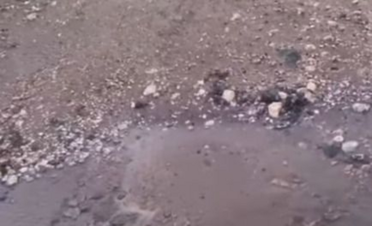 Reclaman por dos pérdidas de agua en una misma calle