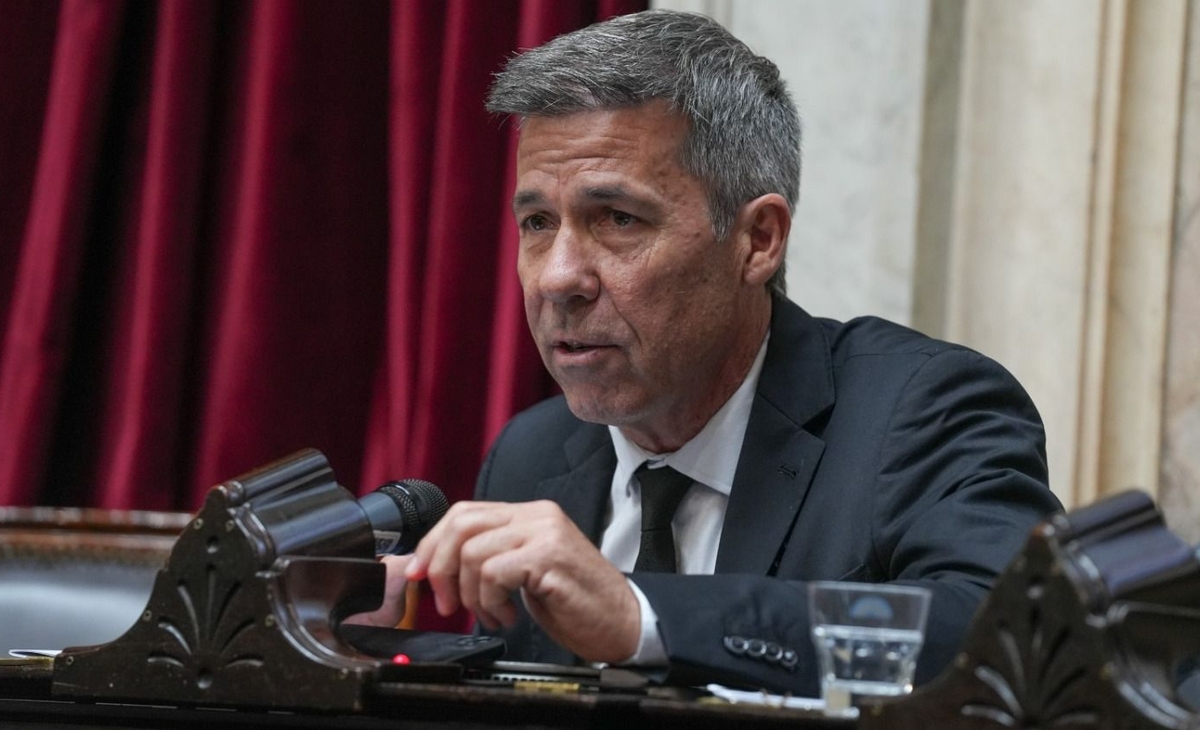 Exigen la renuncia del jefe de Gabinete tras nuevas controversias en su declaración jurada