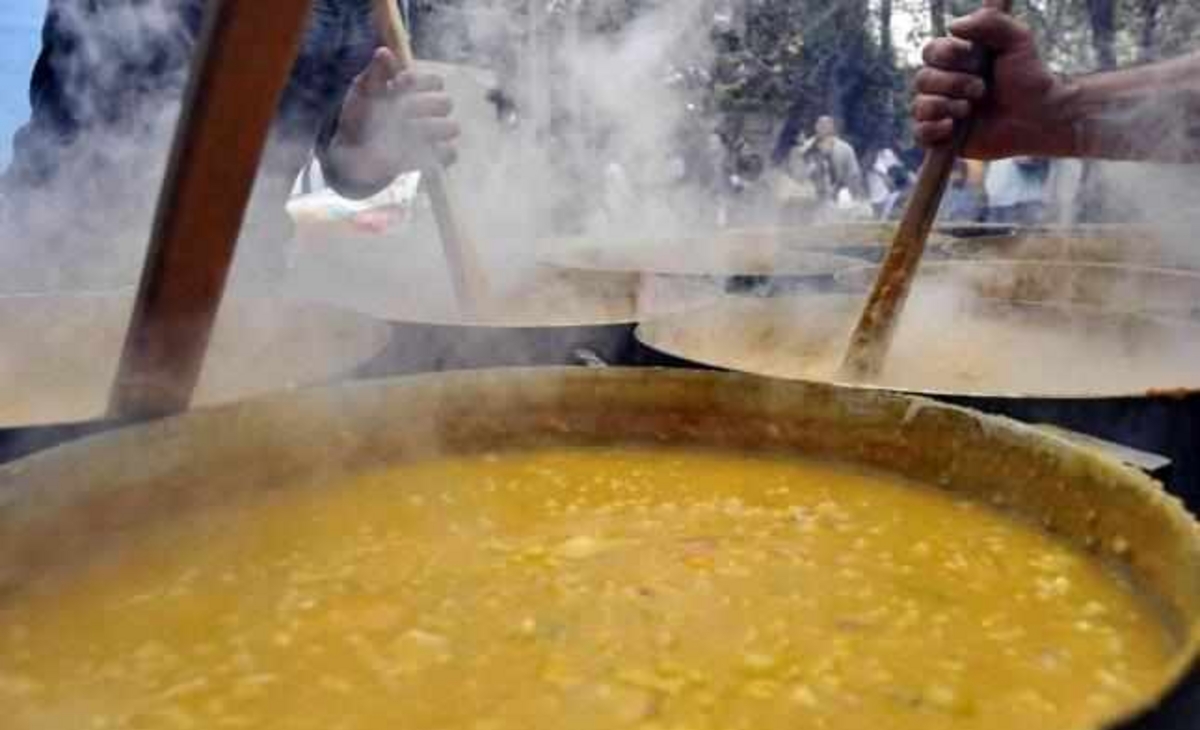 Locro Solidario de la UNLPam: Una Oportunidad para Ayudar este 9 de Julio