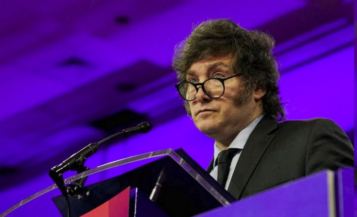 Milei llegó a Los Ángeles para exponer sobre economía y reunirse con ...