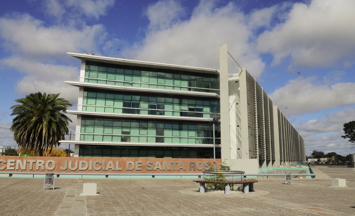 La justicia recibe nuevas denuncias en el caso AKSA
