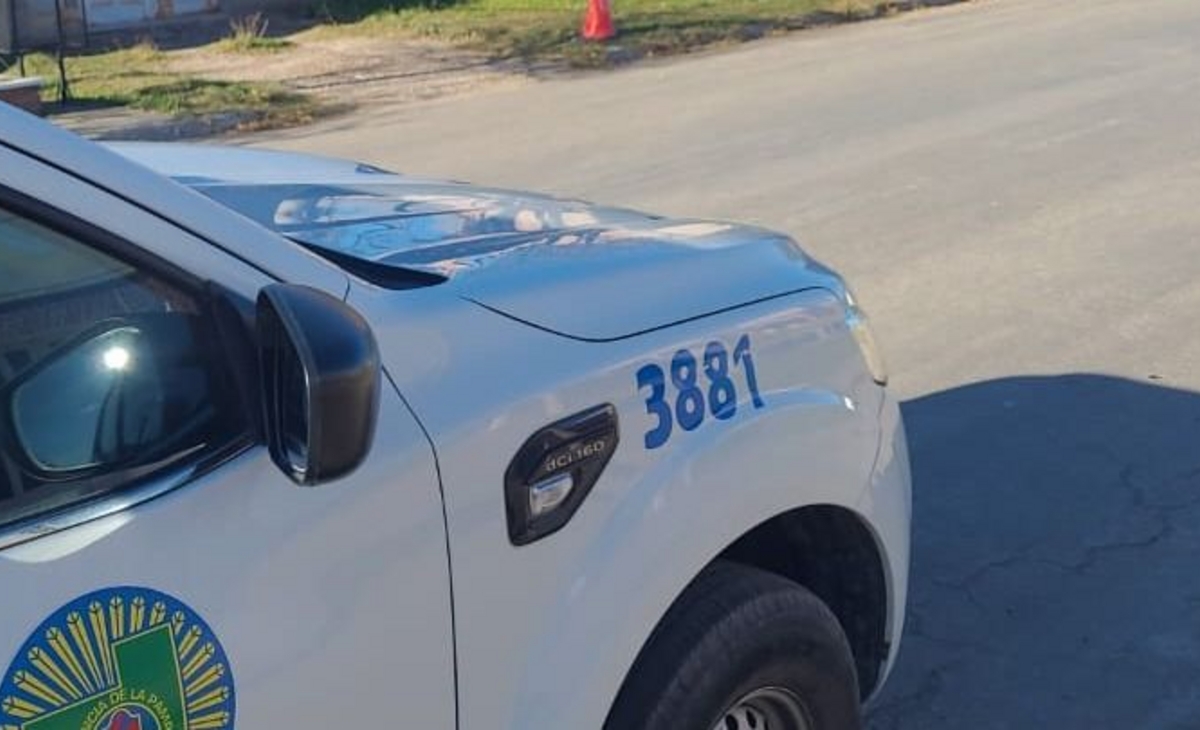 Se alteró, amenazó a otro hombre y lo detuvieron