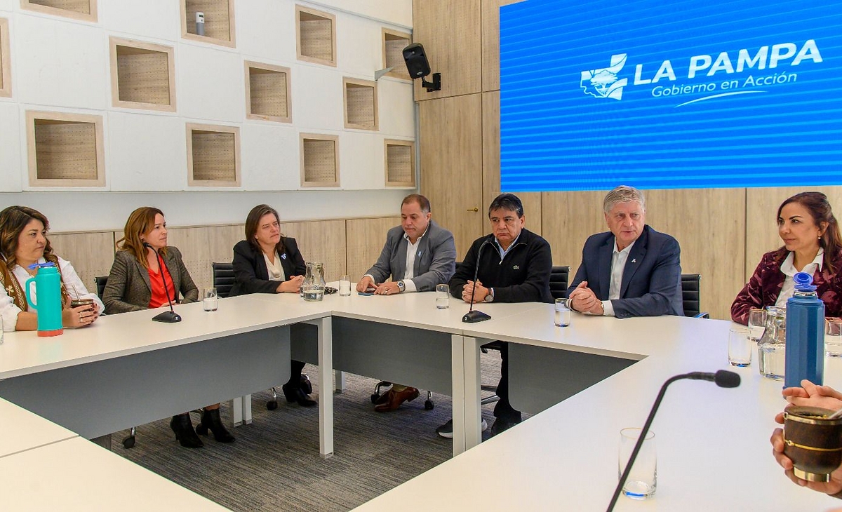 La Pampa firmó convenio para "fortalecer el trabajo rural"