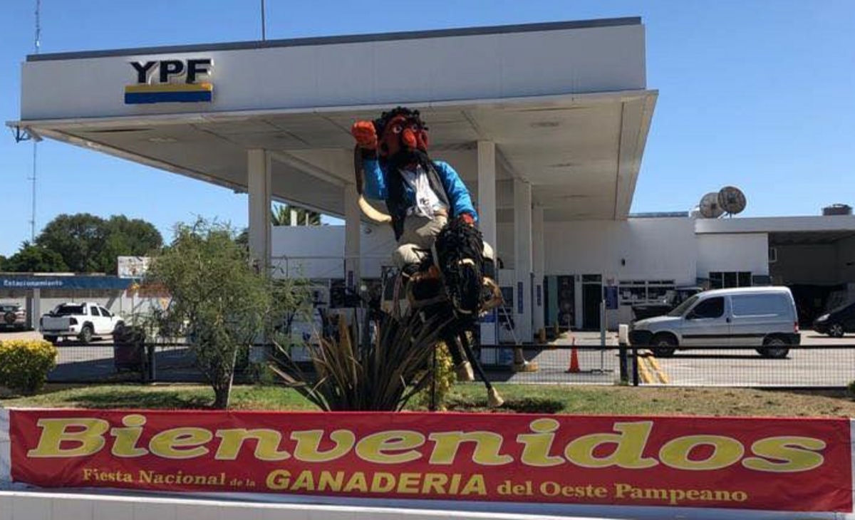 Víctima del Vandalismo: Una Estación de Servicios de Victorica en la Mira