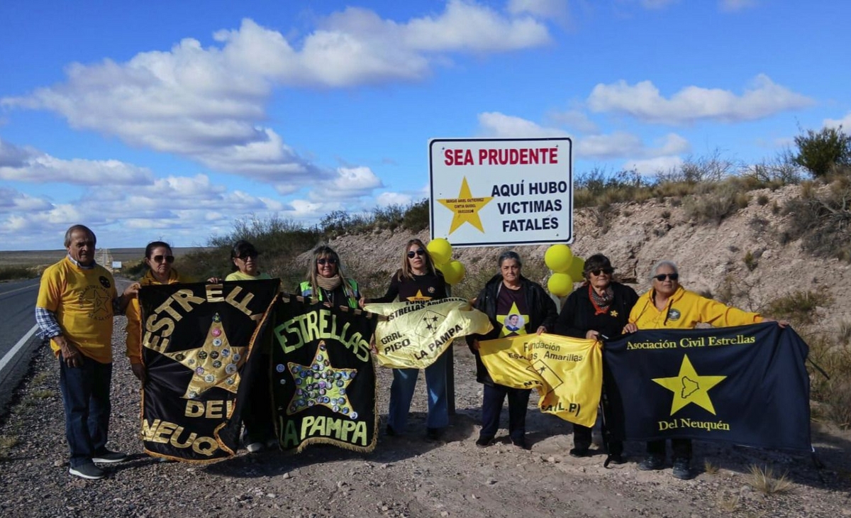 Emotivo homenaje en Puelches a una familia neuquina perdida en un trágico accidente