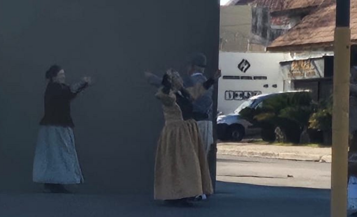 Sabor y Tradición: Fiesta Popular en las Calles de Santa Rosa