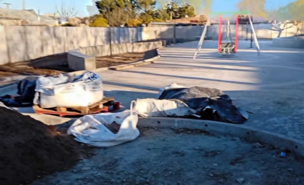 Renovación a la Vista: Macachín Mejora su Parque Infantil