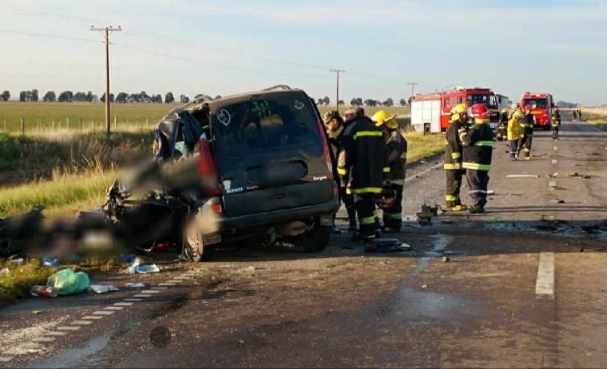 Dos mujeres murieron en un choque frontal en la ruta 33