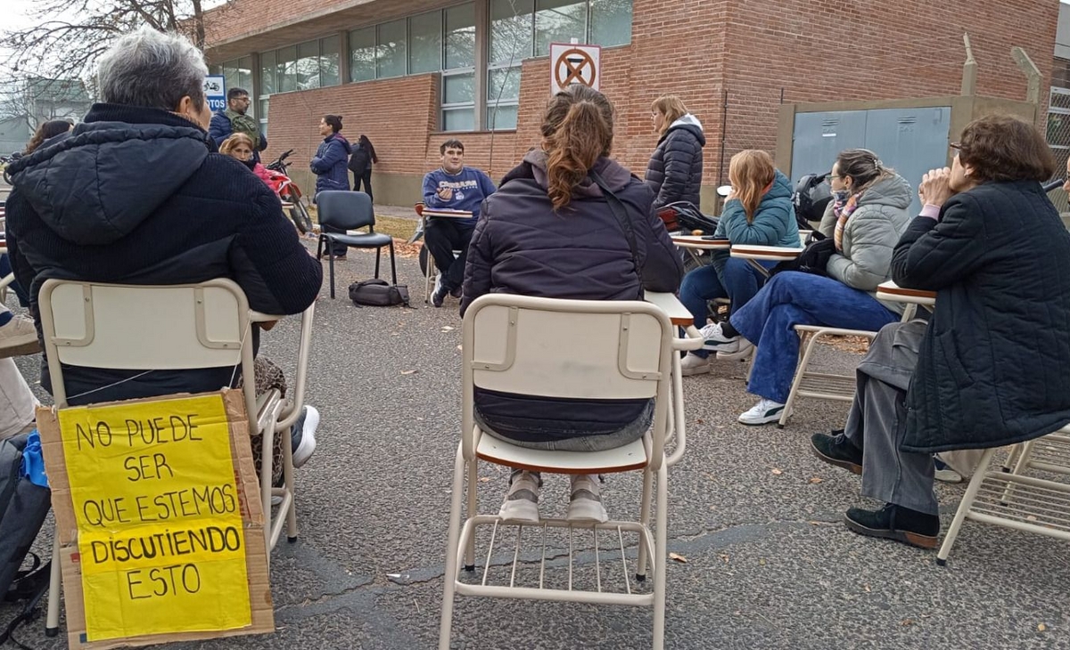 Clases Abiertas para Defender la Universidad Pública en La Pampa