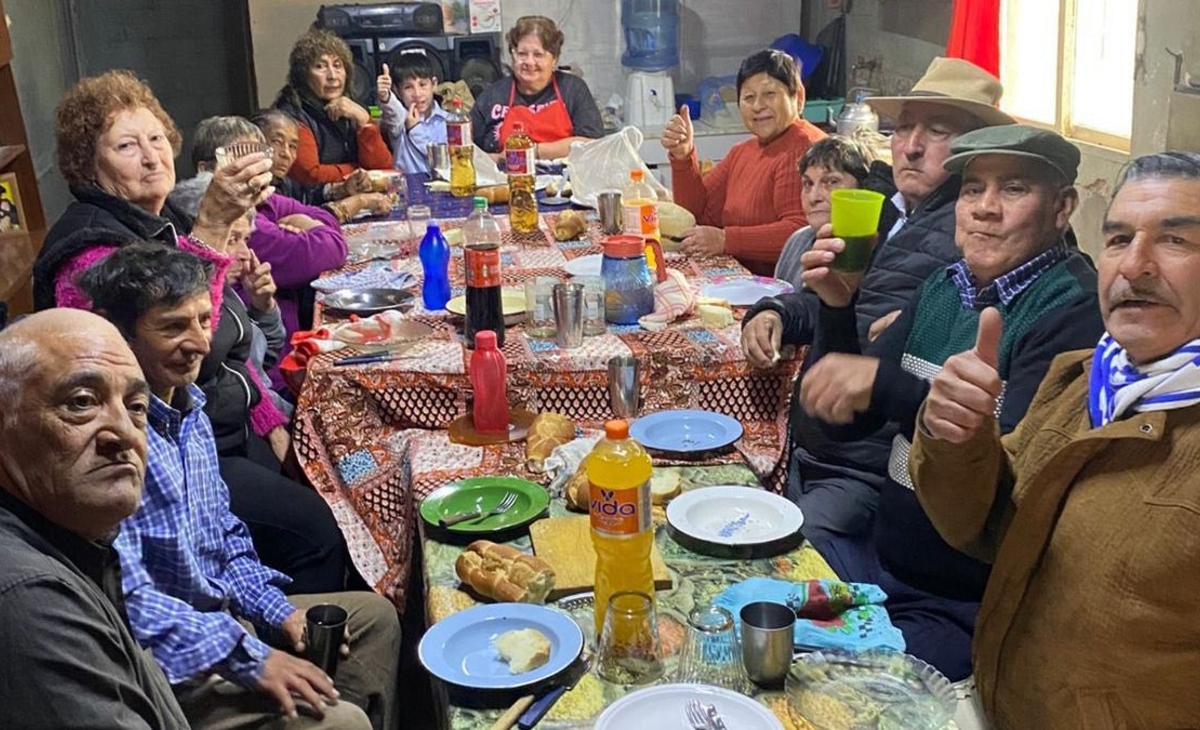 Un día de alegría y amistad para los adultos mayores en La Totora