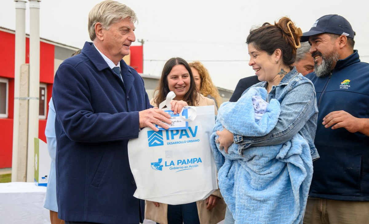 Esperanza y Progreso: Entrega de Viviendas y Nueva Inversión Cloacal en Alvear