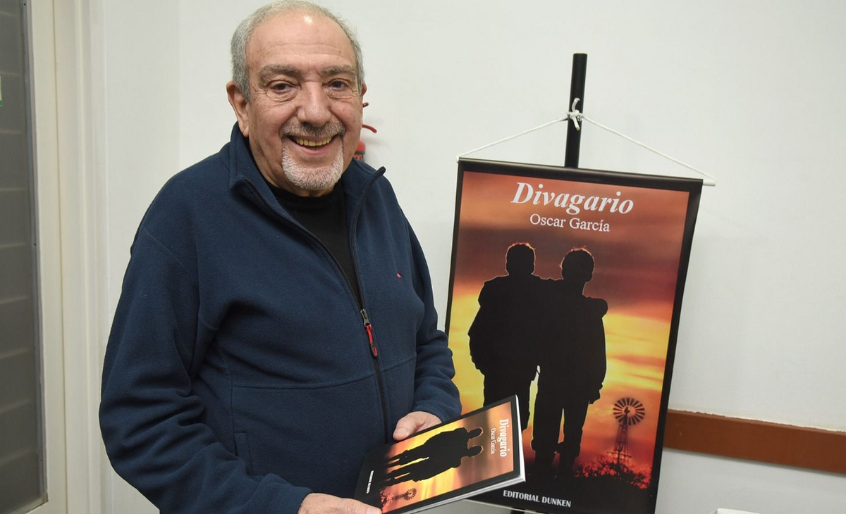 Oscar García celebra la memoria y la música en su nuevo libro 'Divagario'