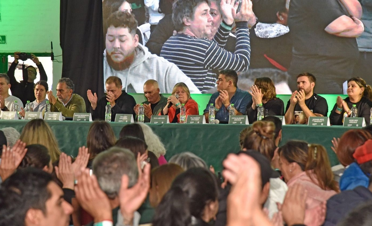 La Plural da un paso firme en Santa Rosa con un encuentro emotivo