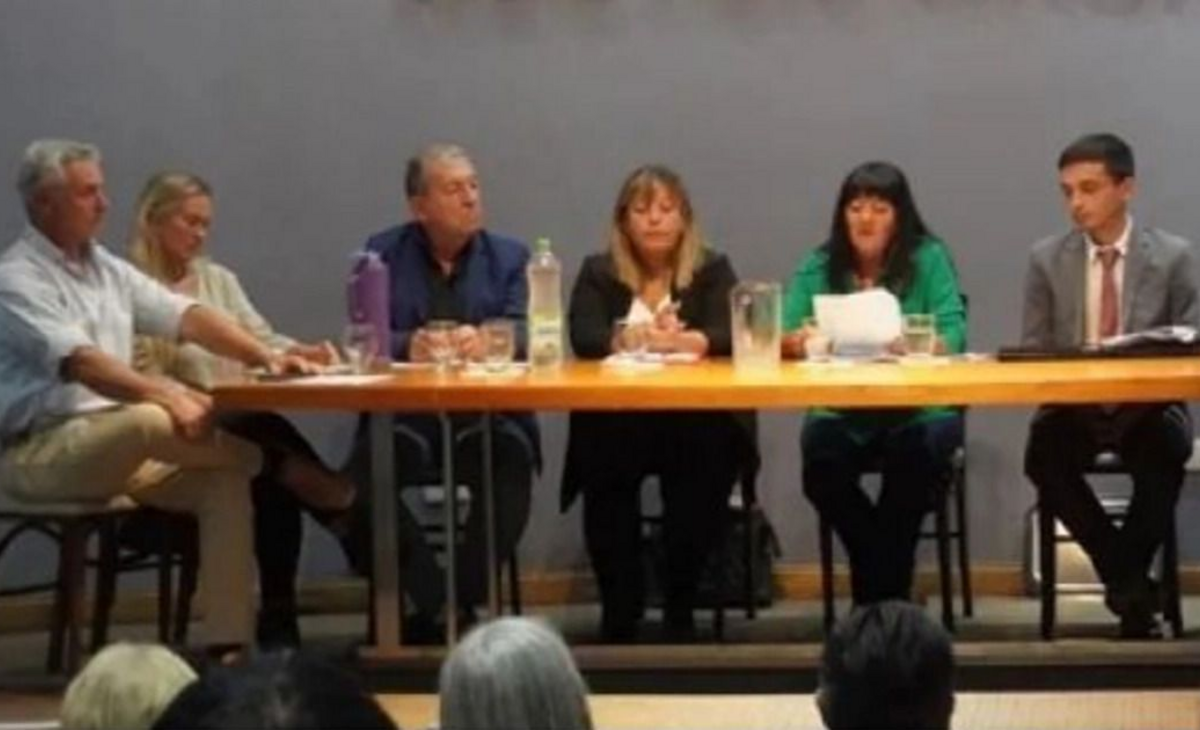 Catriló: el concejal oficialista prolonga su ausencia en medio de la controversia