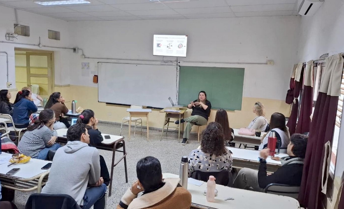 Un Aula Diversa: Educación Inclusiva y Conciencia Saludable en La Pampa