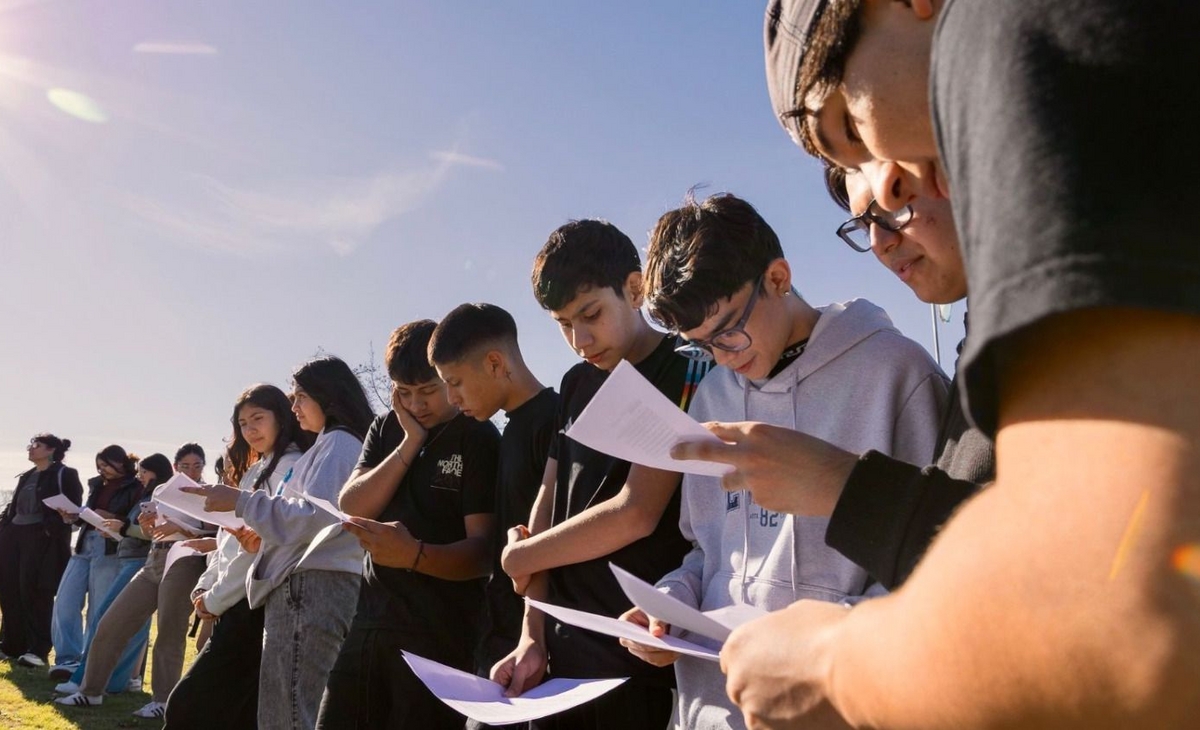 Estudiantes de La Humada: Un Viaje Reflexivo por la Historia de Santa Rosa