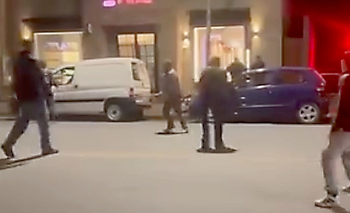Desatada violencia en Santa Rosa: Batalla campal frente a la Terminal