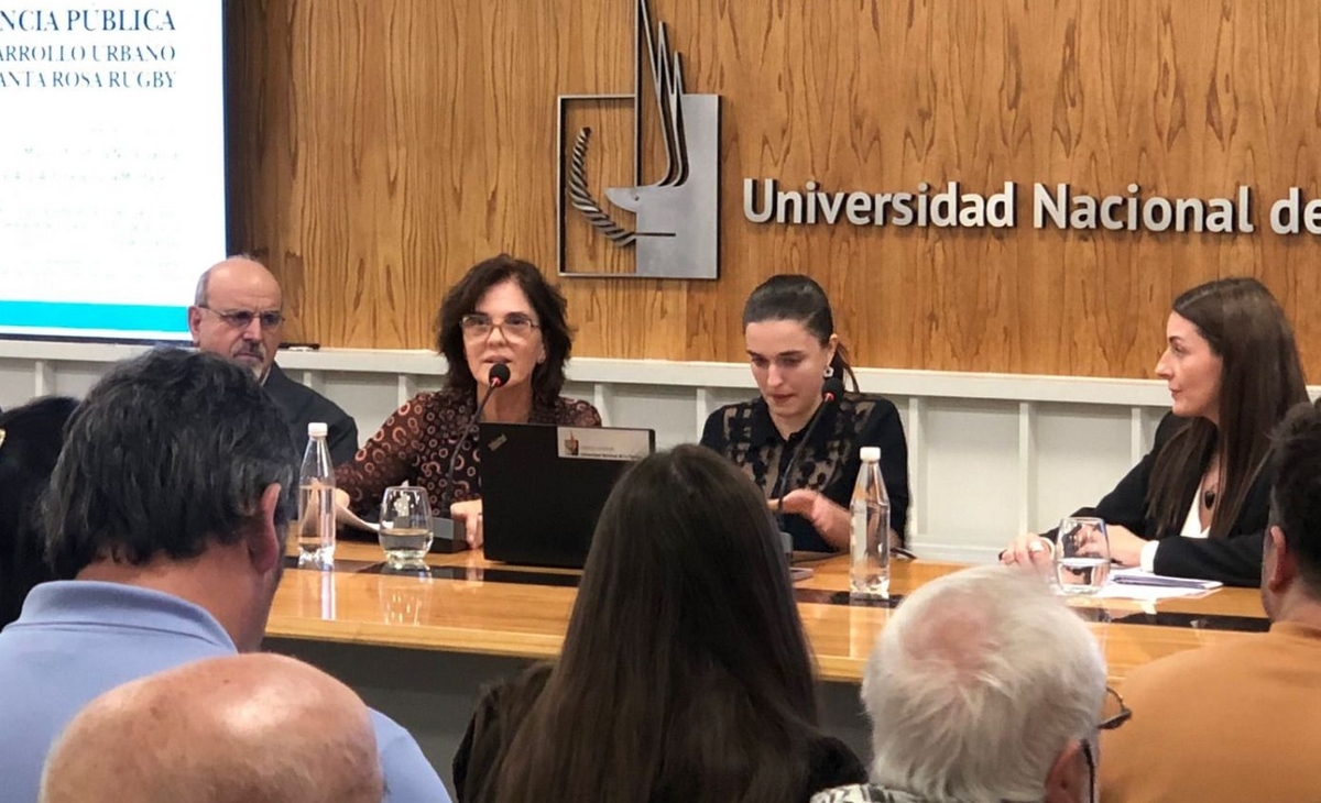 "Sería una fuerte inequidad garantizando agua a un loteo nuevo"