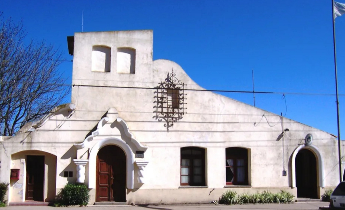 El pueblo que tiene buena gastronomía, verde y la huella de Salamone