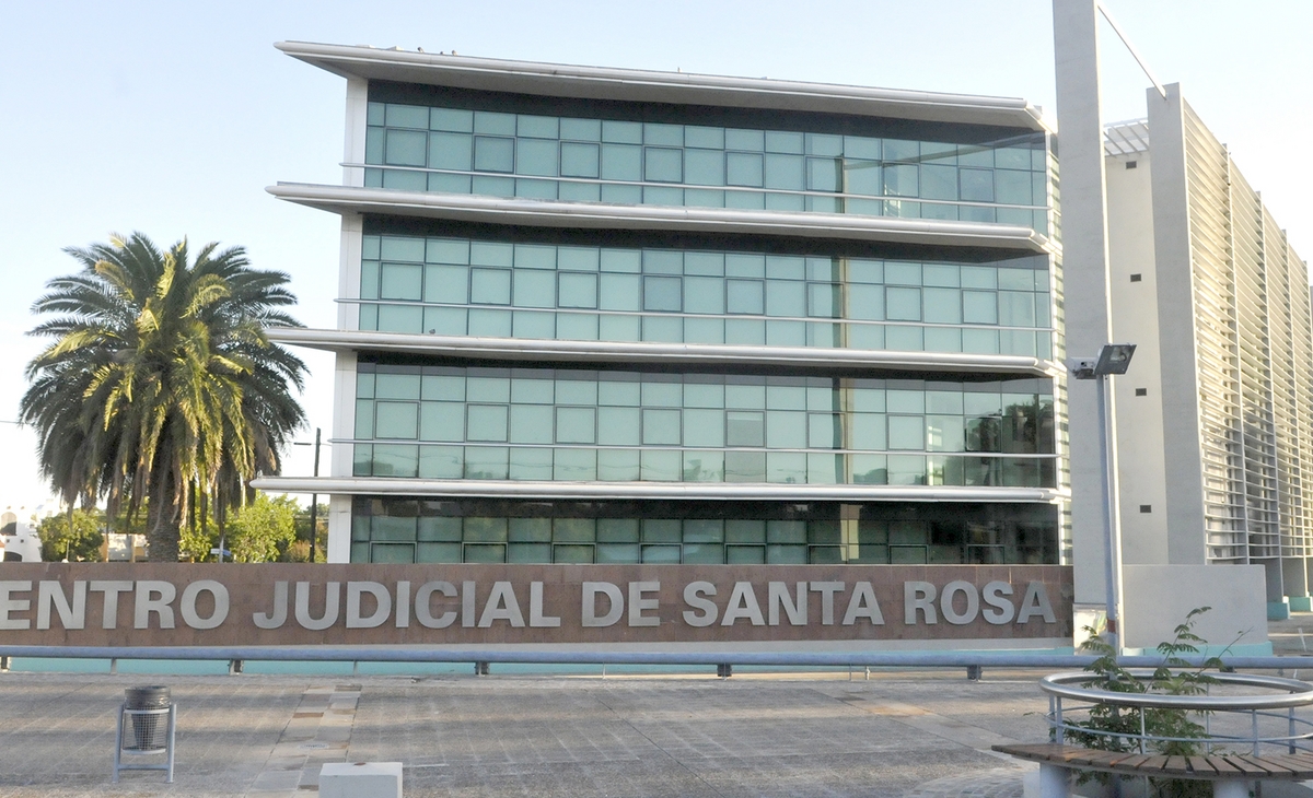 Denuncia alarmante de agresiones policiales en Santa Rosa