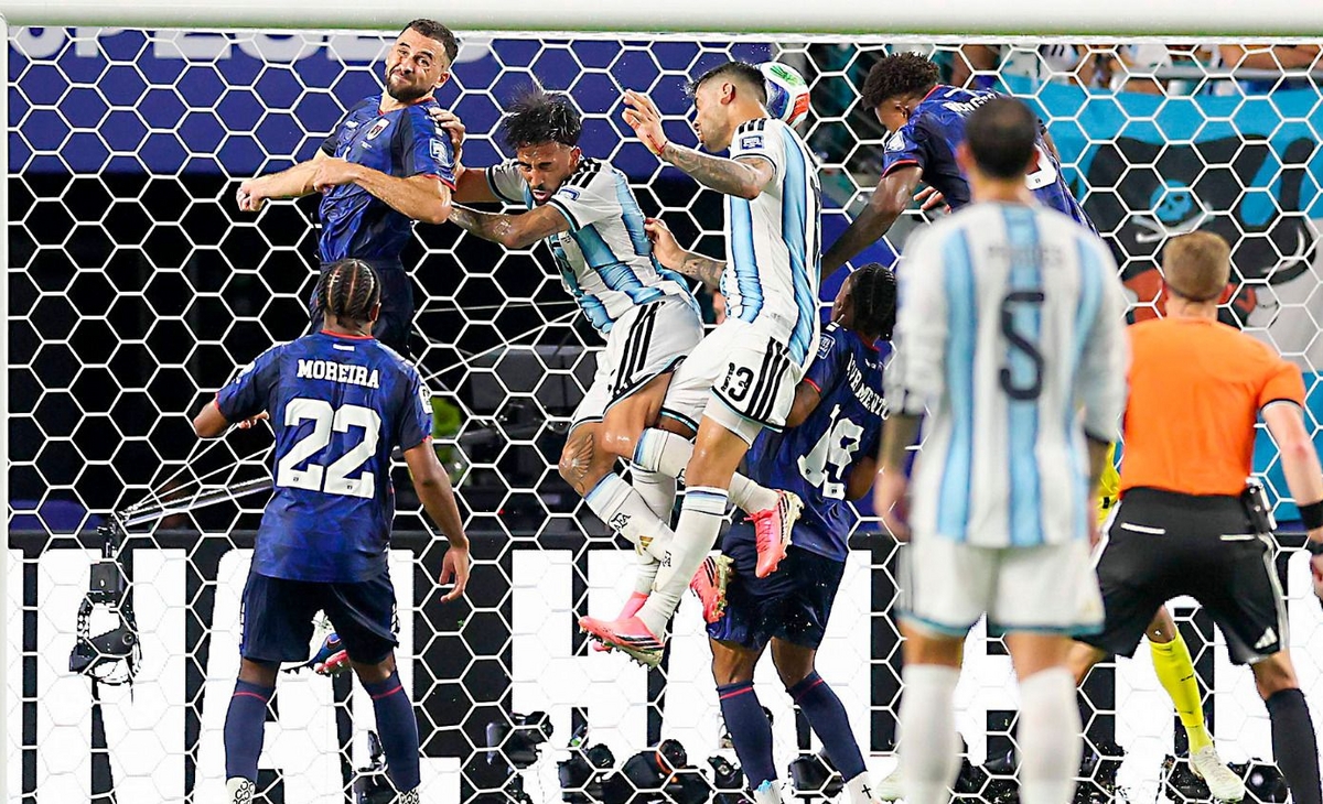 La Selección sufrió, ganó y avanzó | La Arena - Noticias de La Pampa y el país