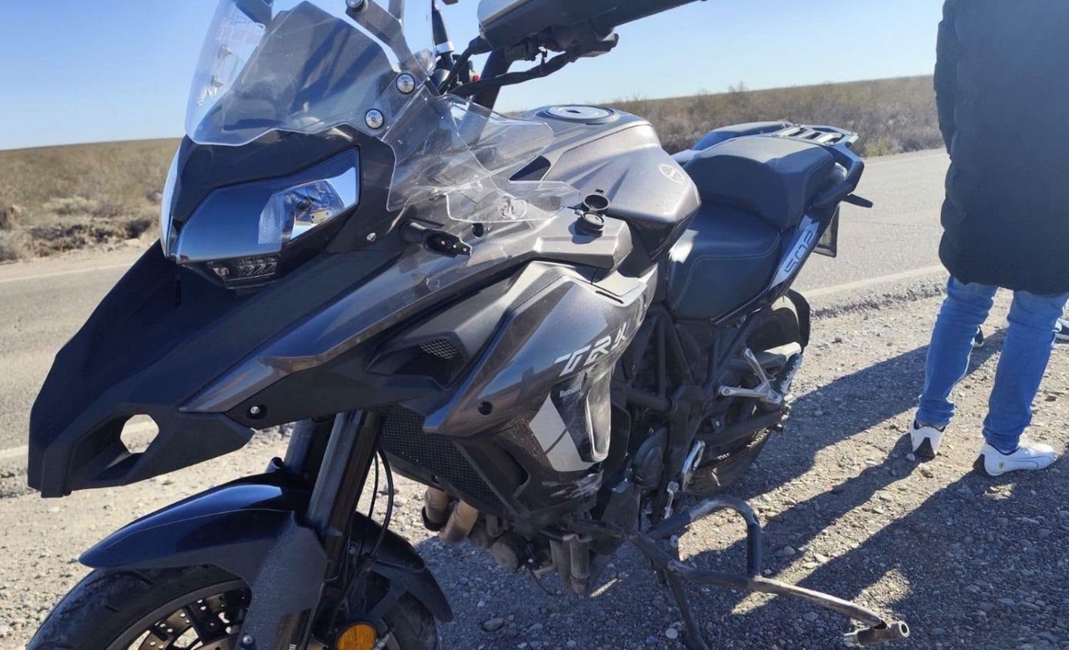 Un sobrepaso indebido en la ruta 151 dejó a un motociclista herido