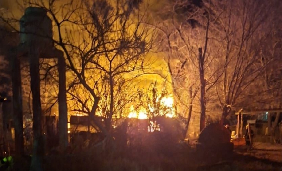 Incendio en Anguil: Rápida respuesta evitó mayores daños