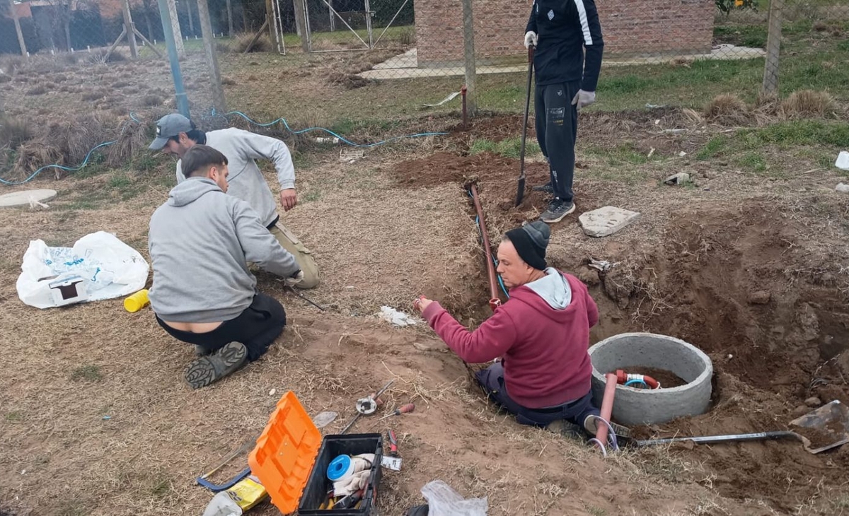 Avanzan las mejoras en el predio vecinal del barrio Lowo Che Este