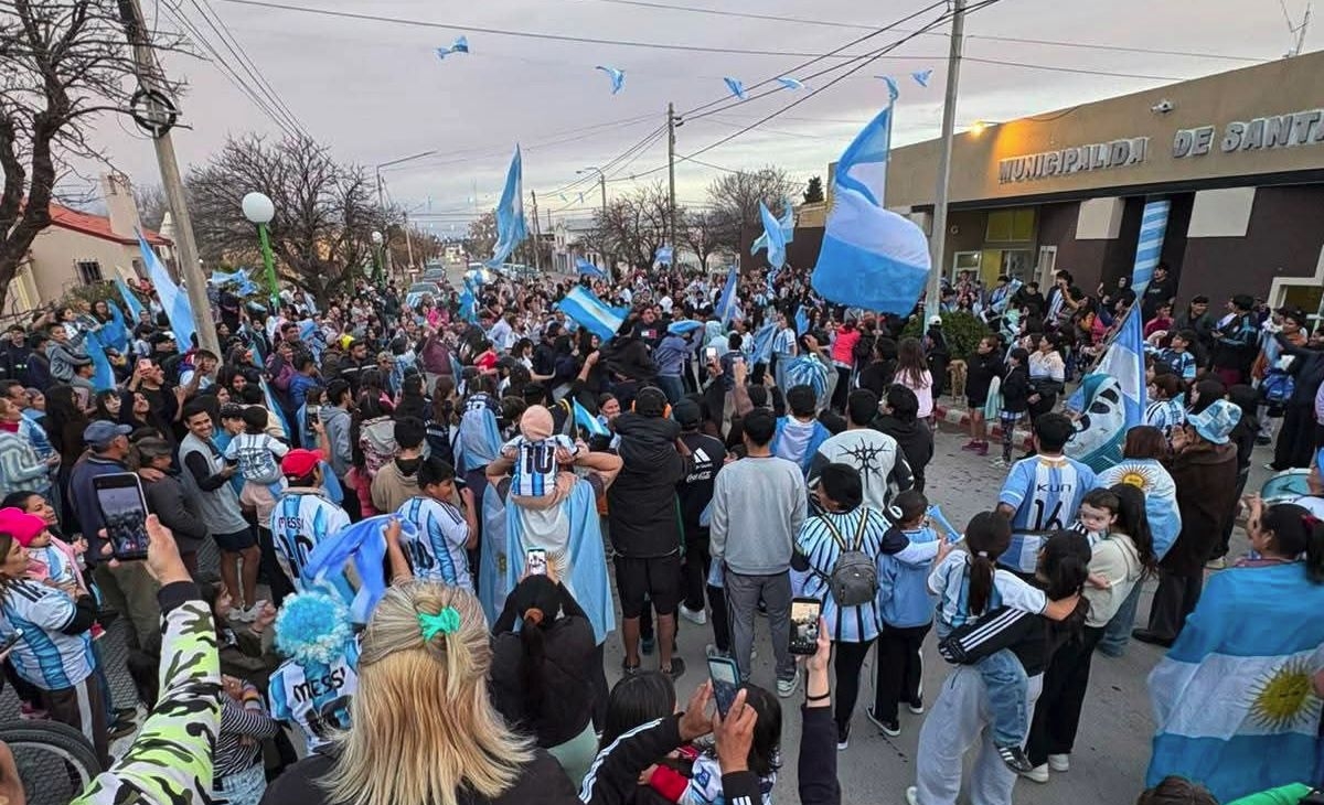 Festejos agridulces en el Oeste: alegría y descontrol tras la clasificación de Argentina