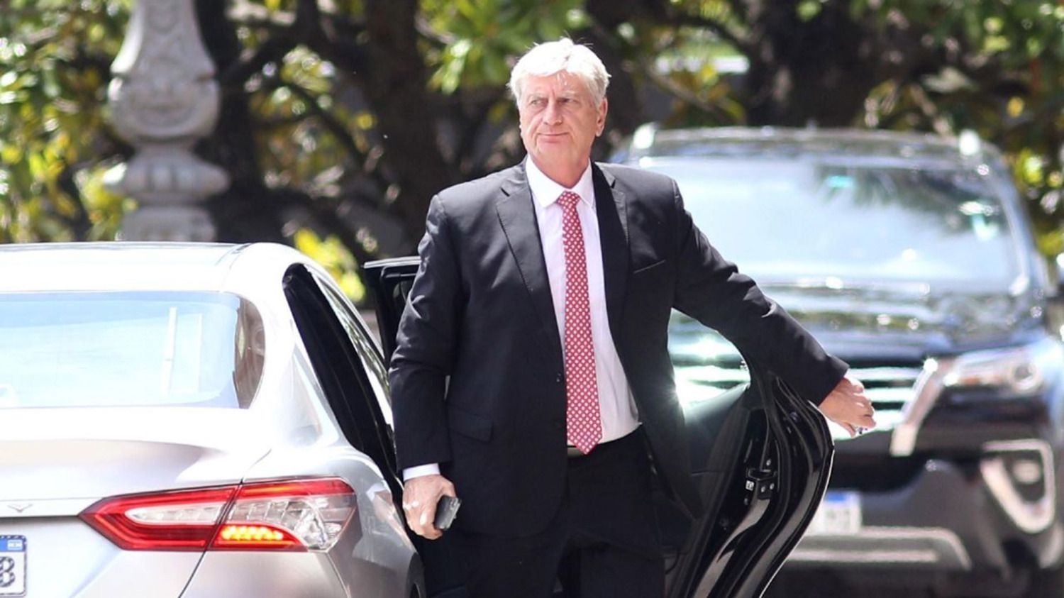 Ziliotto va a la Rosada para reclamar por deudas y rutas