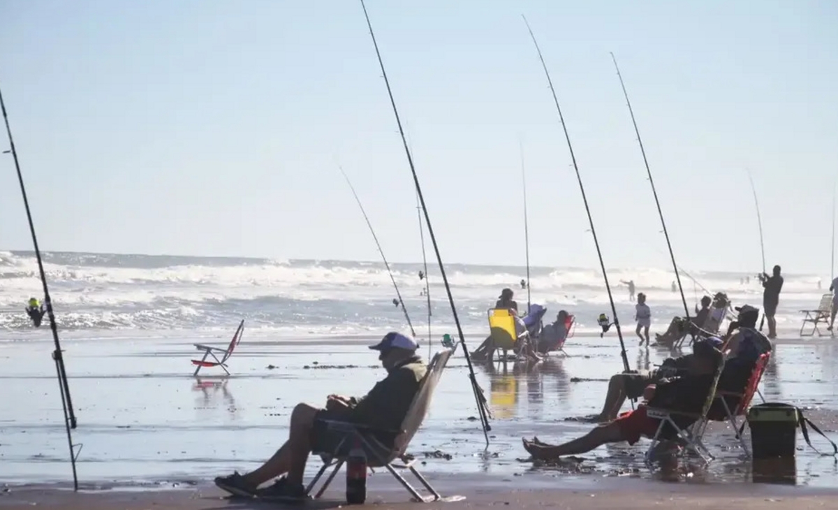 Ganó un concurso de pesca, lo descalificaron y demanda al club organizador