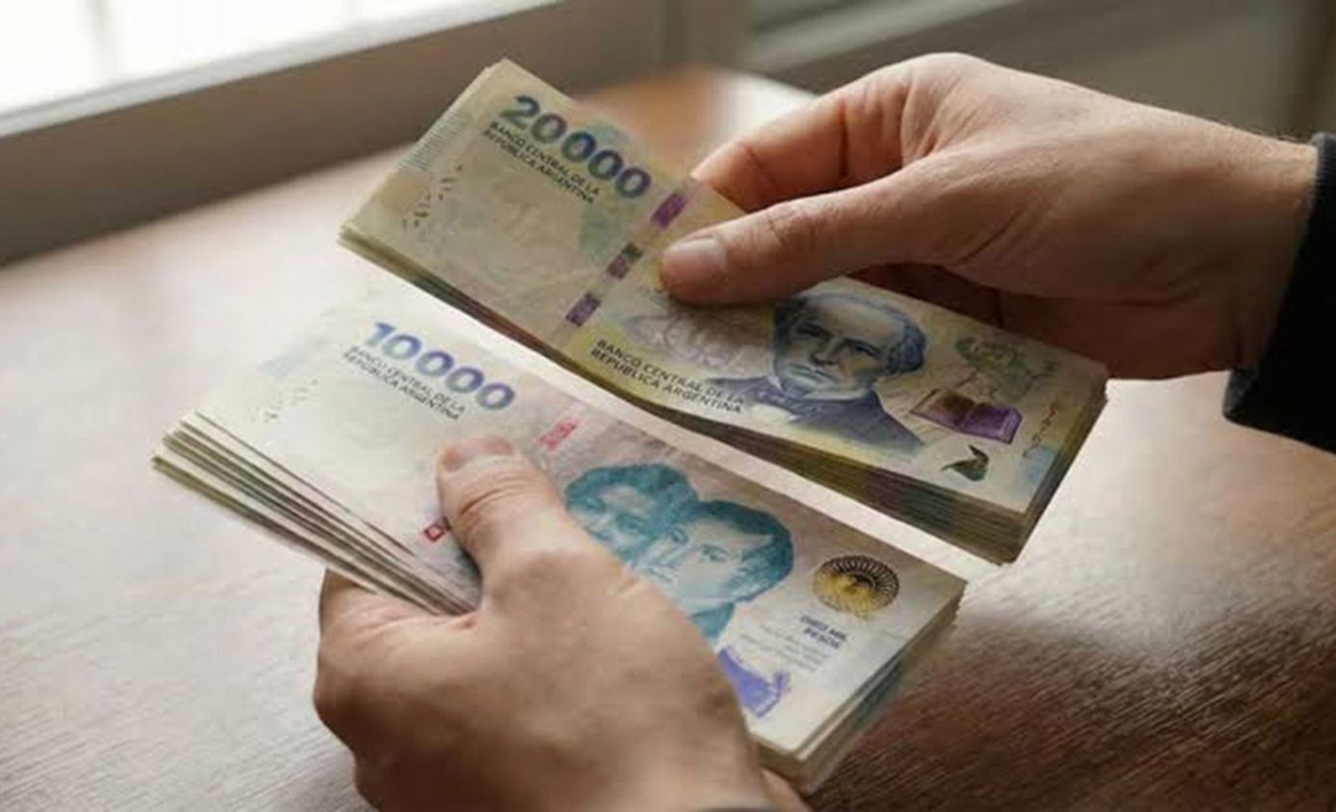 Más del 60% de argentinos se quedan sin sueldo el día 20