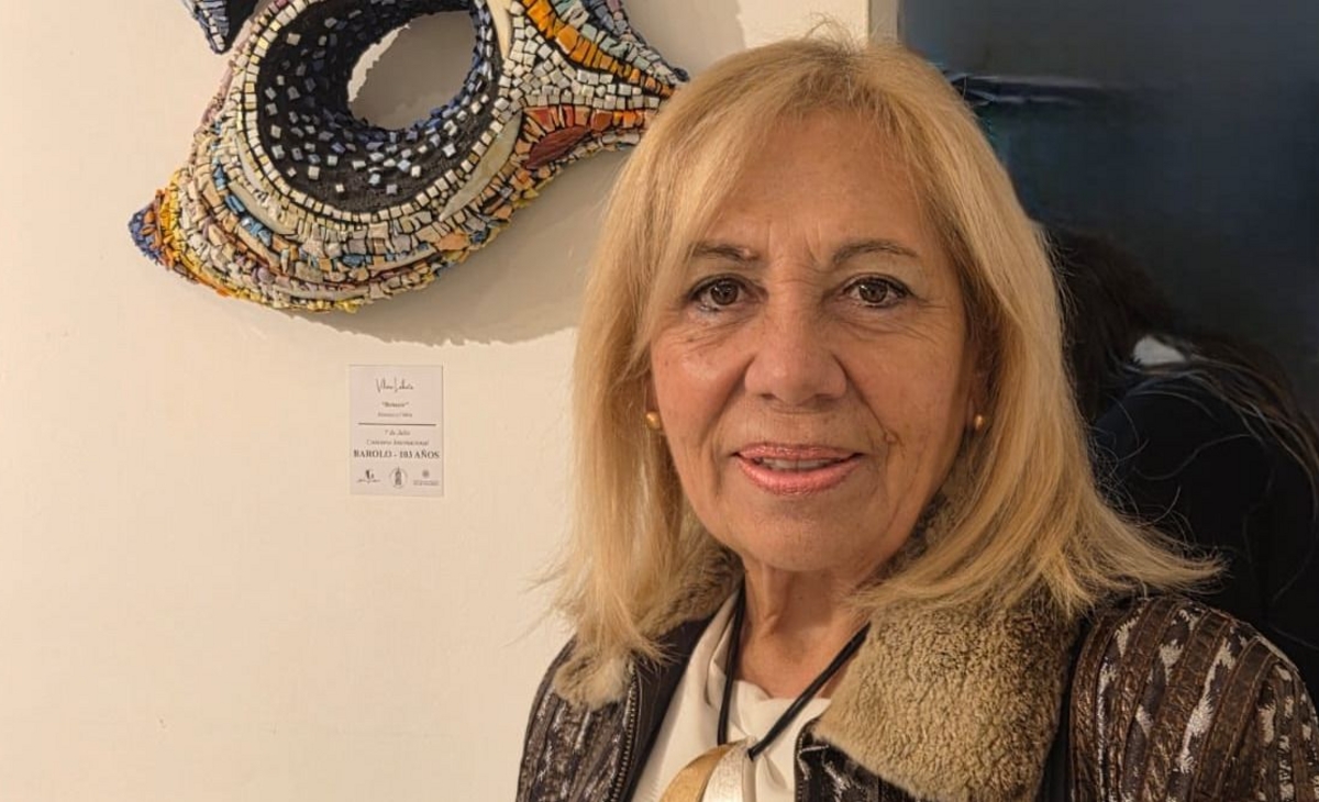 Distinción internacional a la artista Vilma Lobato