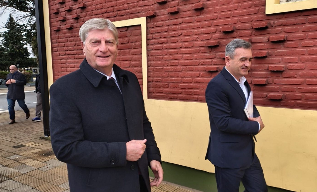 Ziliotto anunció obras de agua potable y cloacas para el barrio Lowo Che