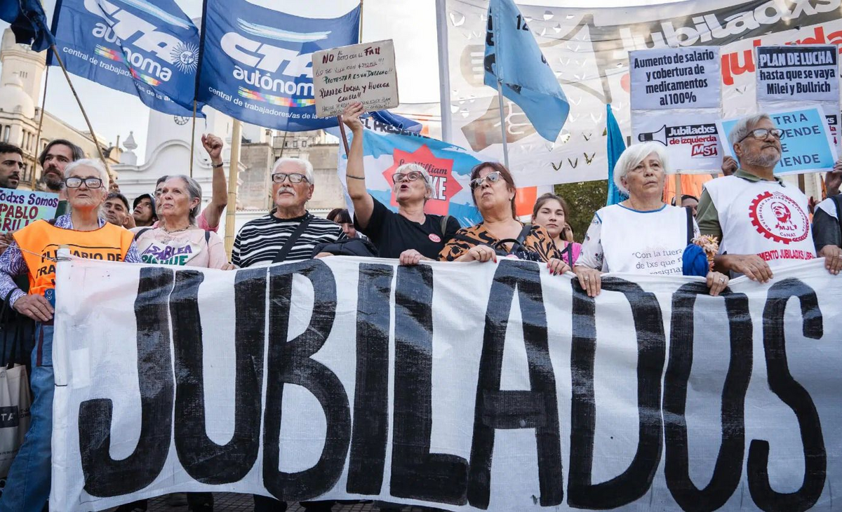 CGT, CTA y movimientos sociales marcharán al Congreso junto a los jubilados