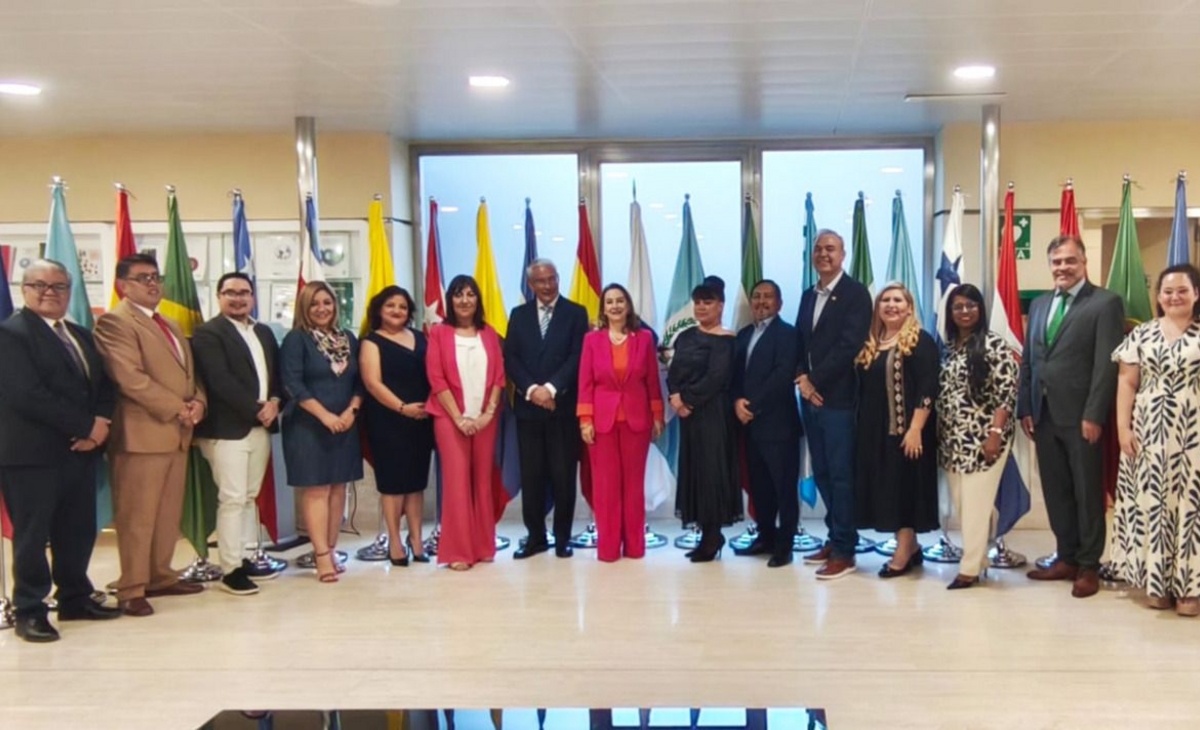 Abdo participó de encuentro de Seguridad Social en Madrid