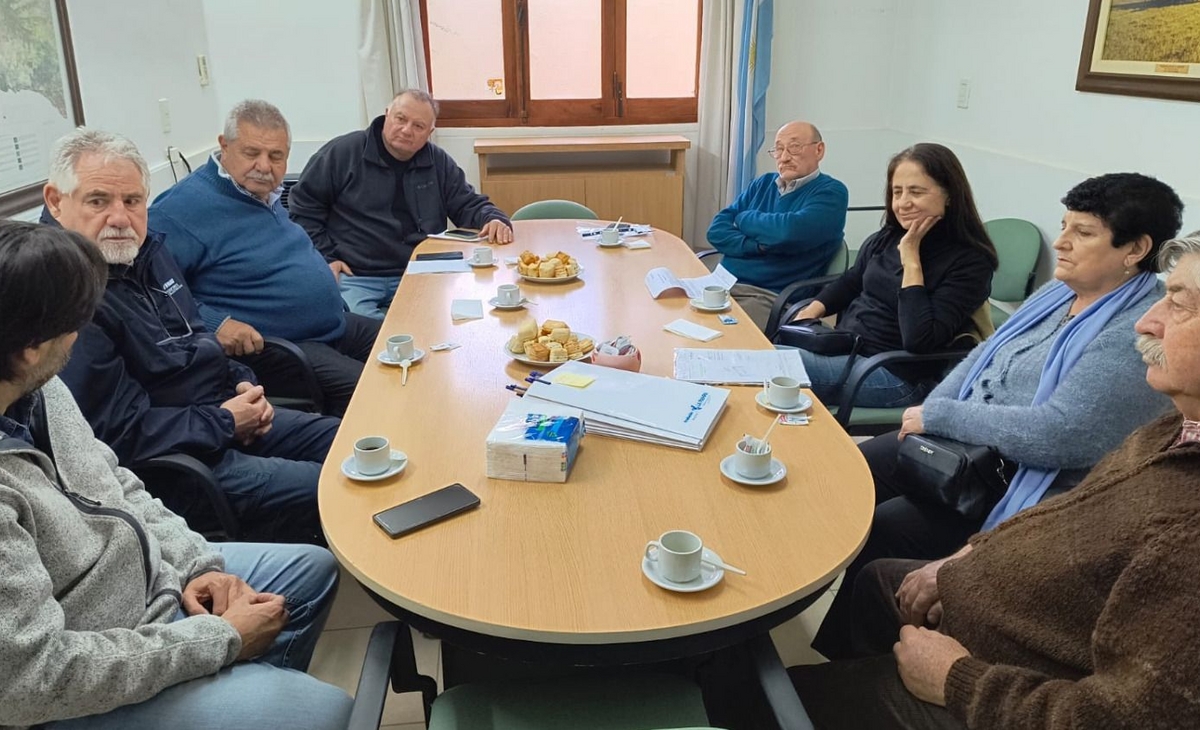 Entregan fondos a productores para manejo sustentable del bosque nativo