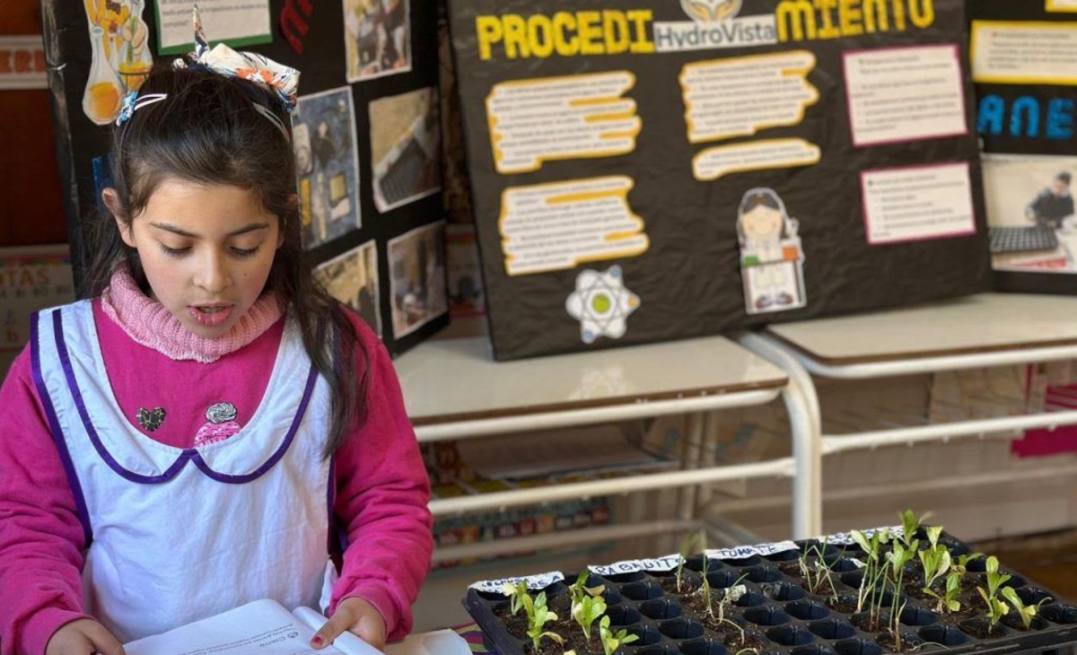 Es la única alumna en una escuela rural y desarrolló un innovador proyecto