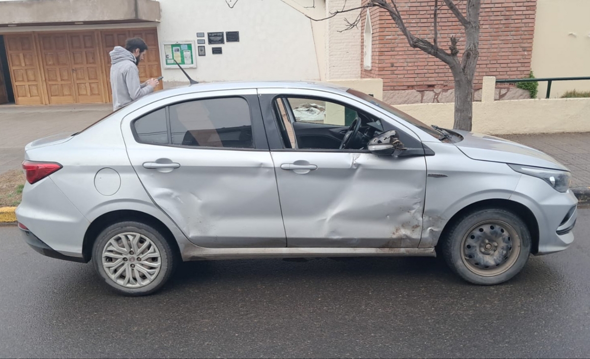 Accidente en Raúl B. Díaz: Un motociclista herido y un incidente sin heridos en Circunvalación