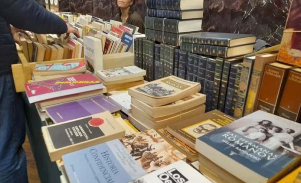 Milei quiere desregular el sector del libro: alarma de editores y vendedores
