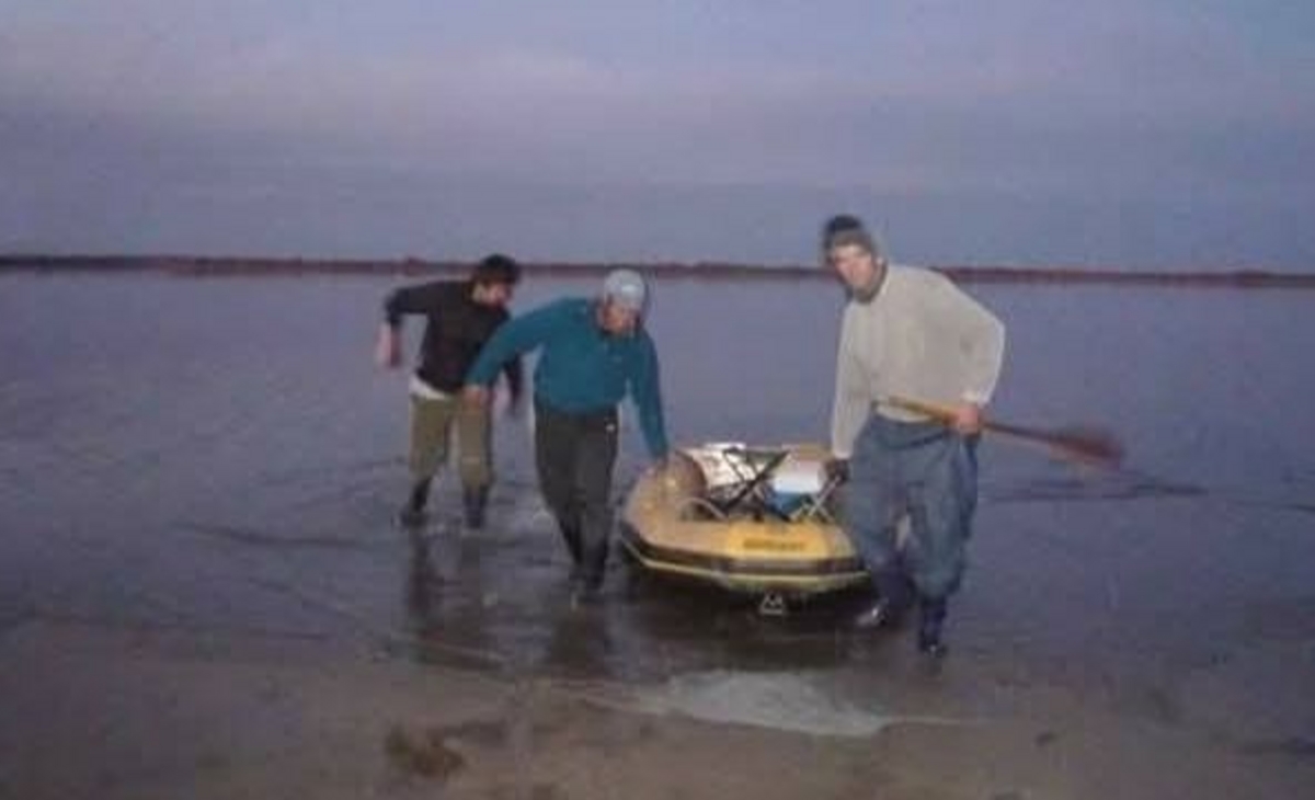 Difunden fotos de pesca deportiva en los bañados del Chadileuvú
