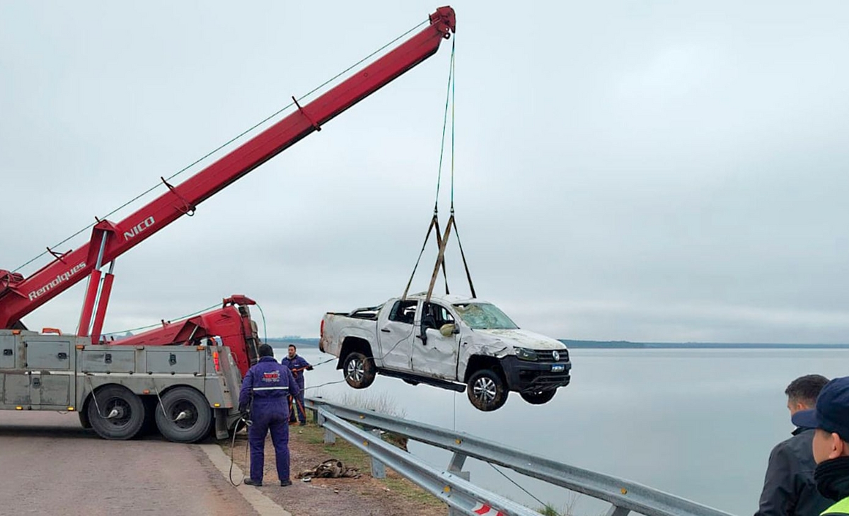 Retiraron camioneta del Bajo Giuliani