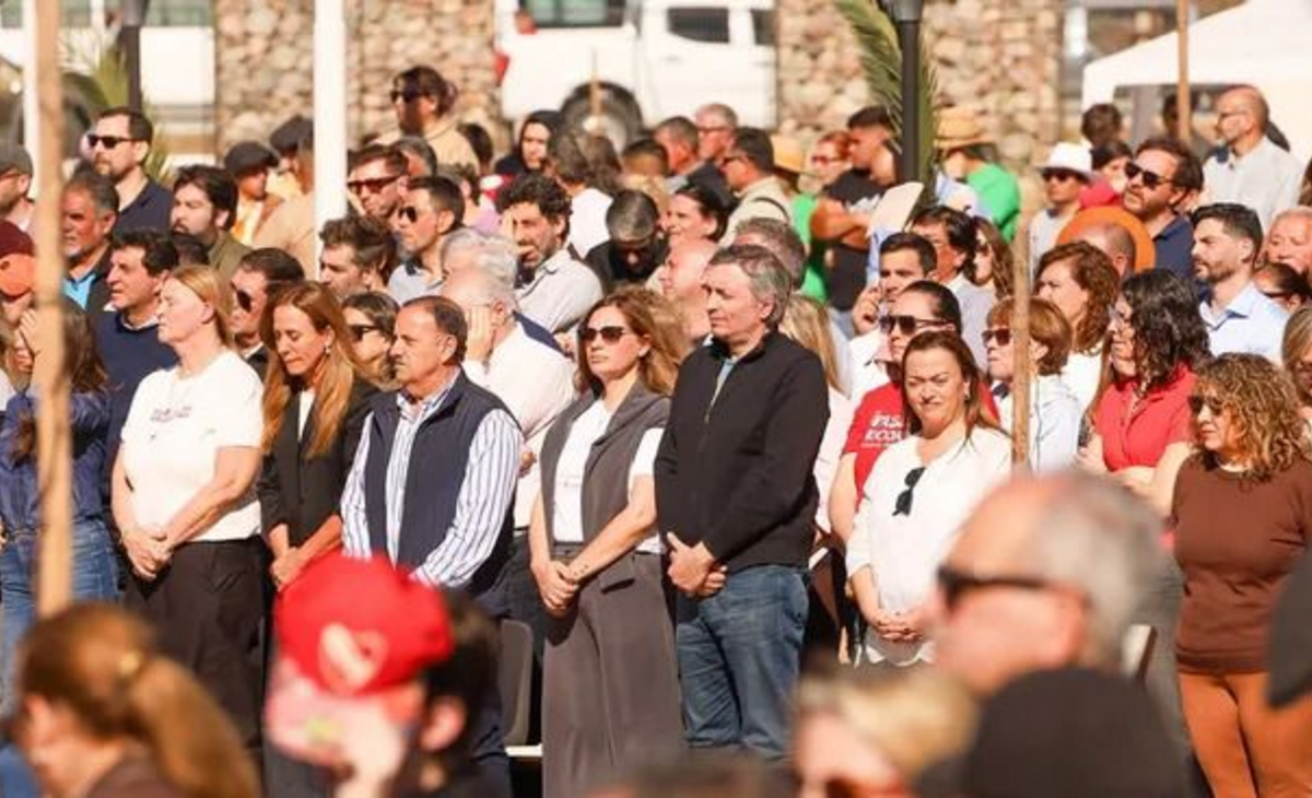 Con ausencias, Quintela llamó a la unidad del PJ en homenaje a Angelelli