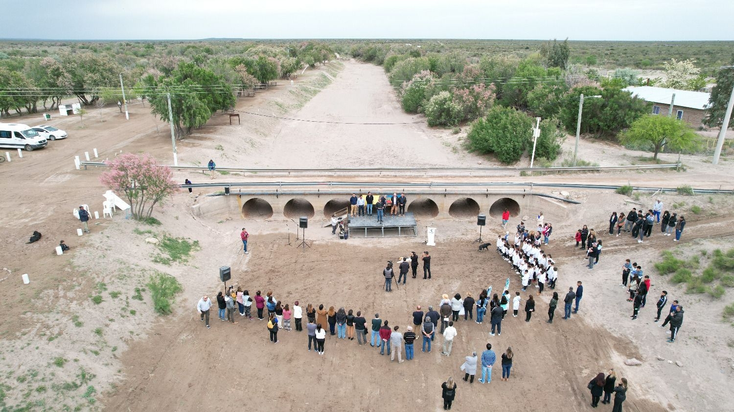 Ambientalistas organizaron el histórico "Abrazo de Cuenca"