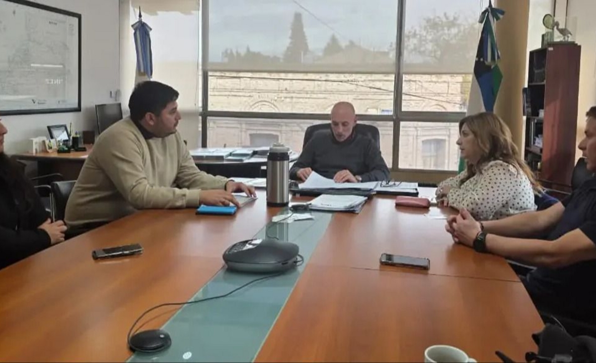 Salzotto se reunió con el ministro de Obras de Río Negro por la Ruta 151
