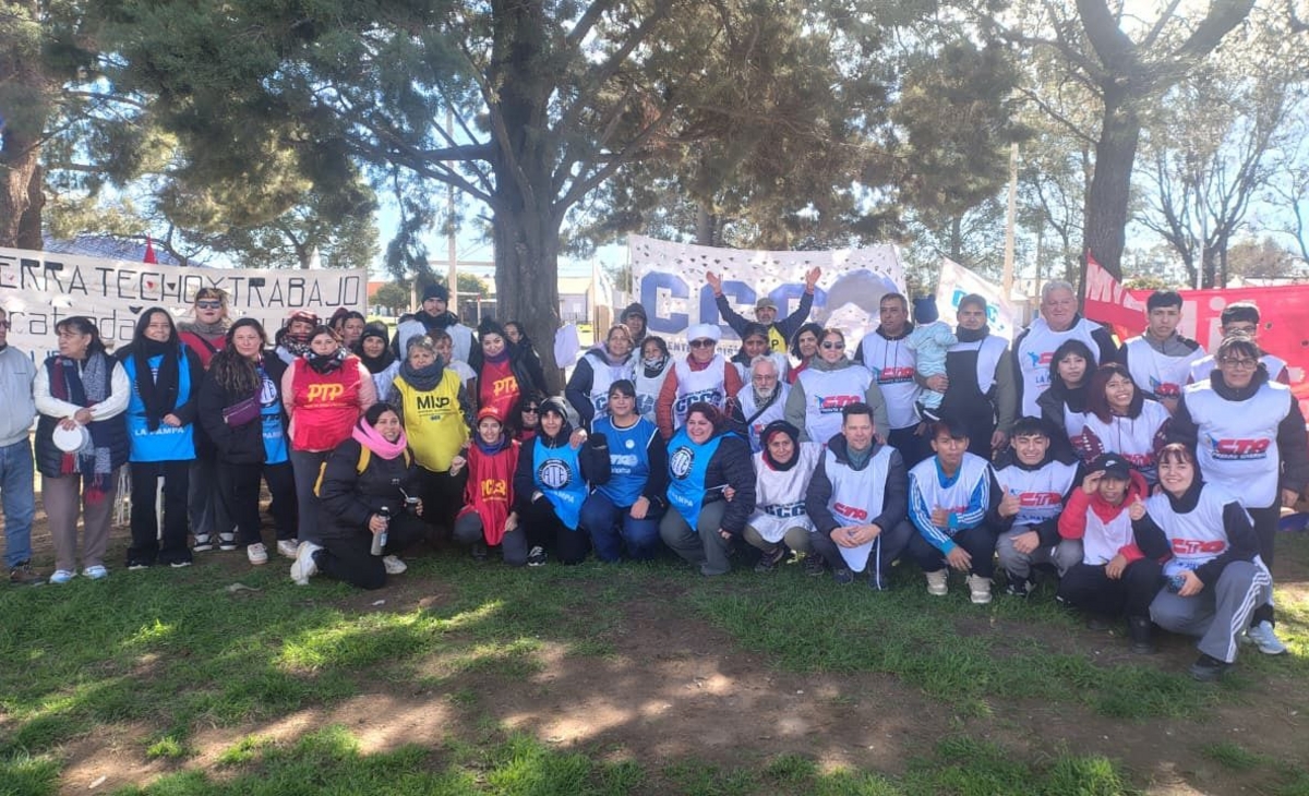 Crisis y esperanza: Olla popular en Reconversión clama por 'Tierra, Techo y Trabajo'