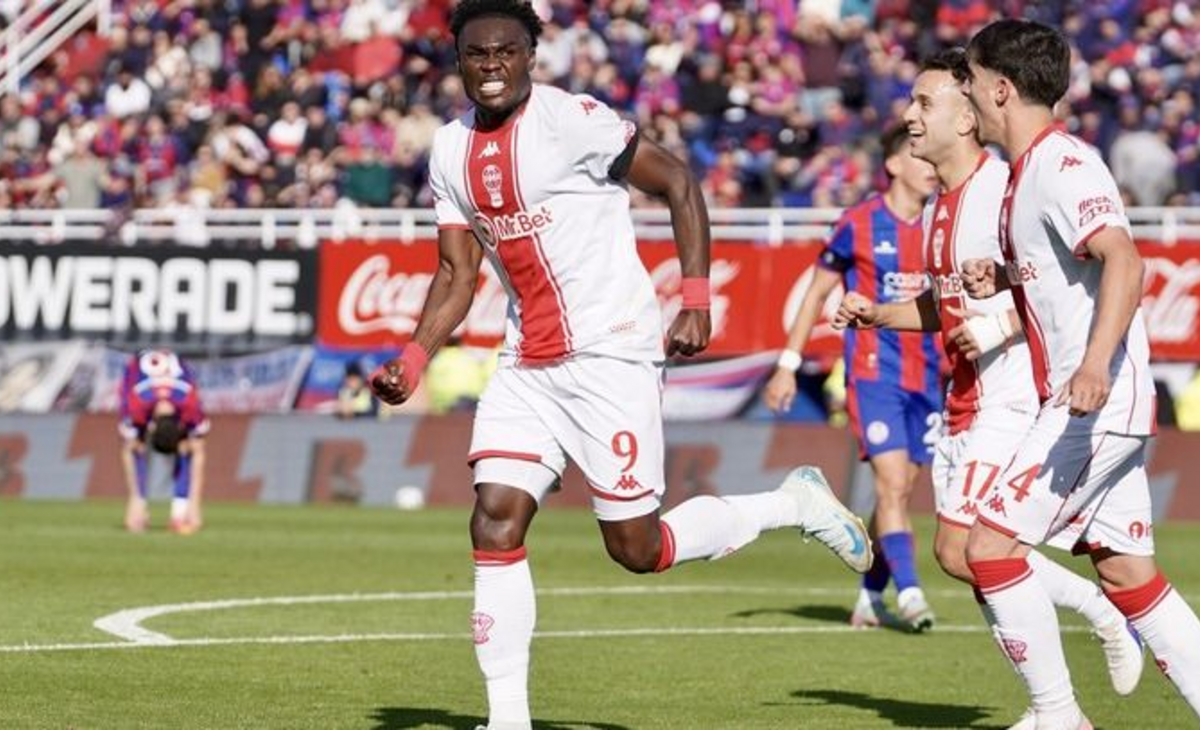 Huracán le ganó a San Lorenzo en el Clásico por el Torneo Clausura