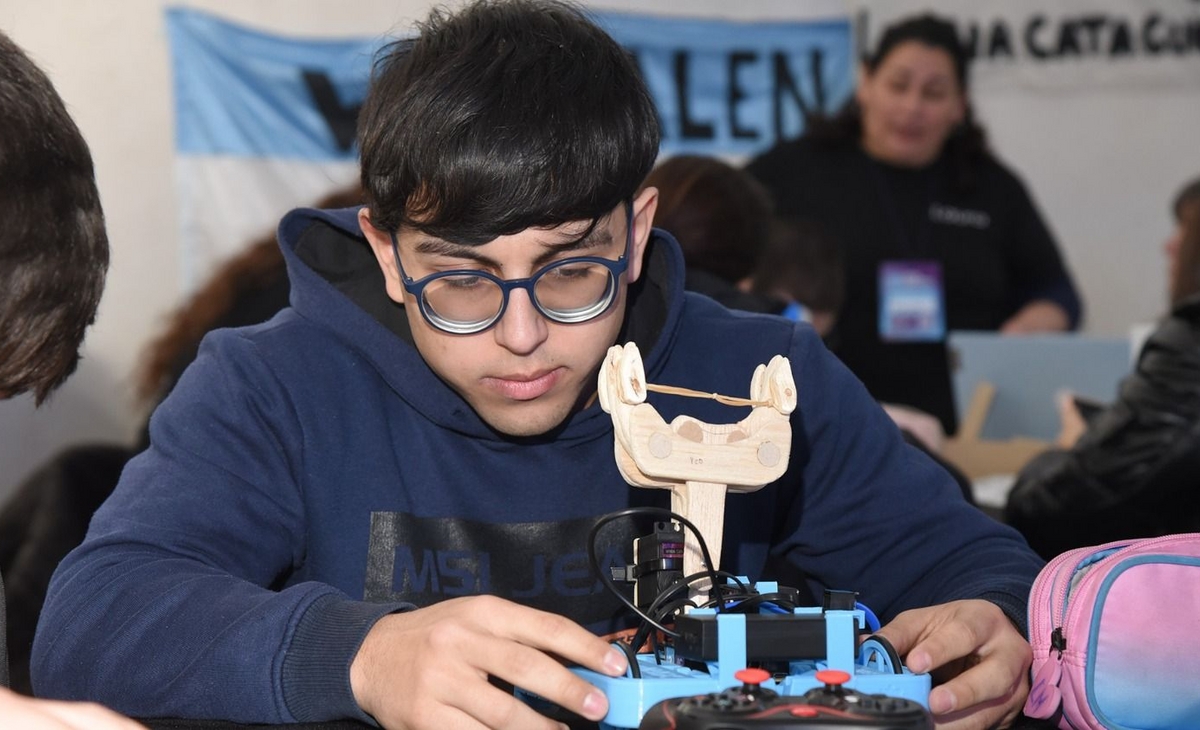 Una Copa con robots goleadores