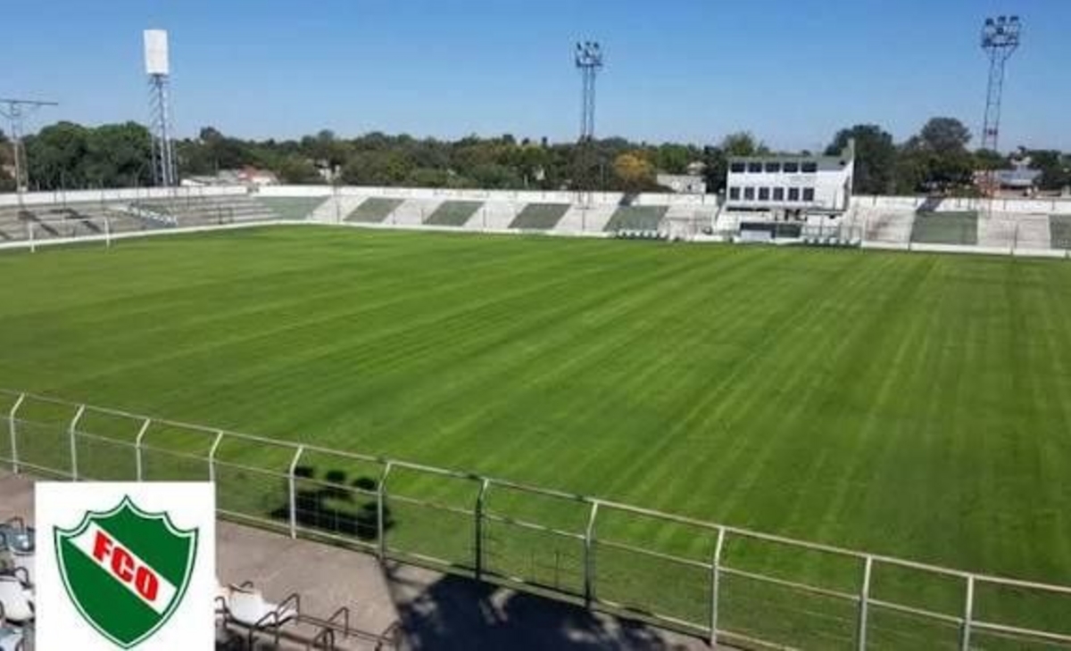Ferro y Costa abren la final de la Liga Pampeana