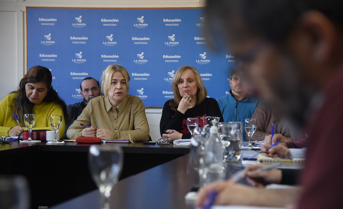 El reclamo docente crece: Utelpa rechaza la oferta del Gobierno por insuficiente